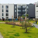 شقة Prestigious With Terrace And Parking Close To The Airport By Renters Prestige *