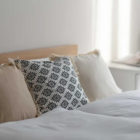 Prestigious With Terrace And Parking Close To The Airport By Renters Prestige Posen